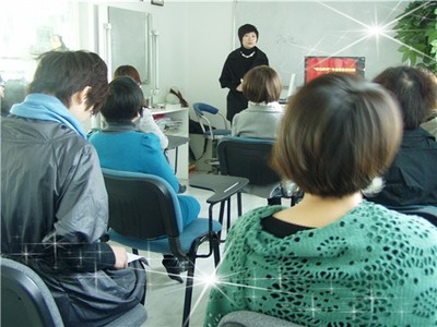 長沙個(gè)人形象策劃,嬌小女生服飾搭配秘訣-民生廣告網(wǎng)